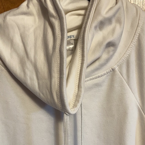 —Large White Cowl Neck Sweater with Pocket - Picture 3 of 4